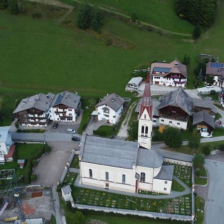 Appartamenti Ciasa Linda San Martino in Badia Exterior foto